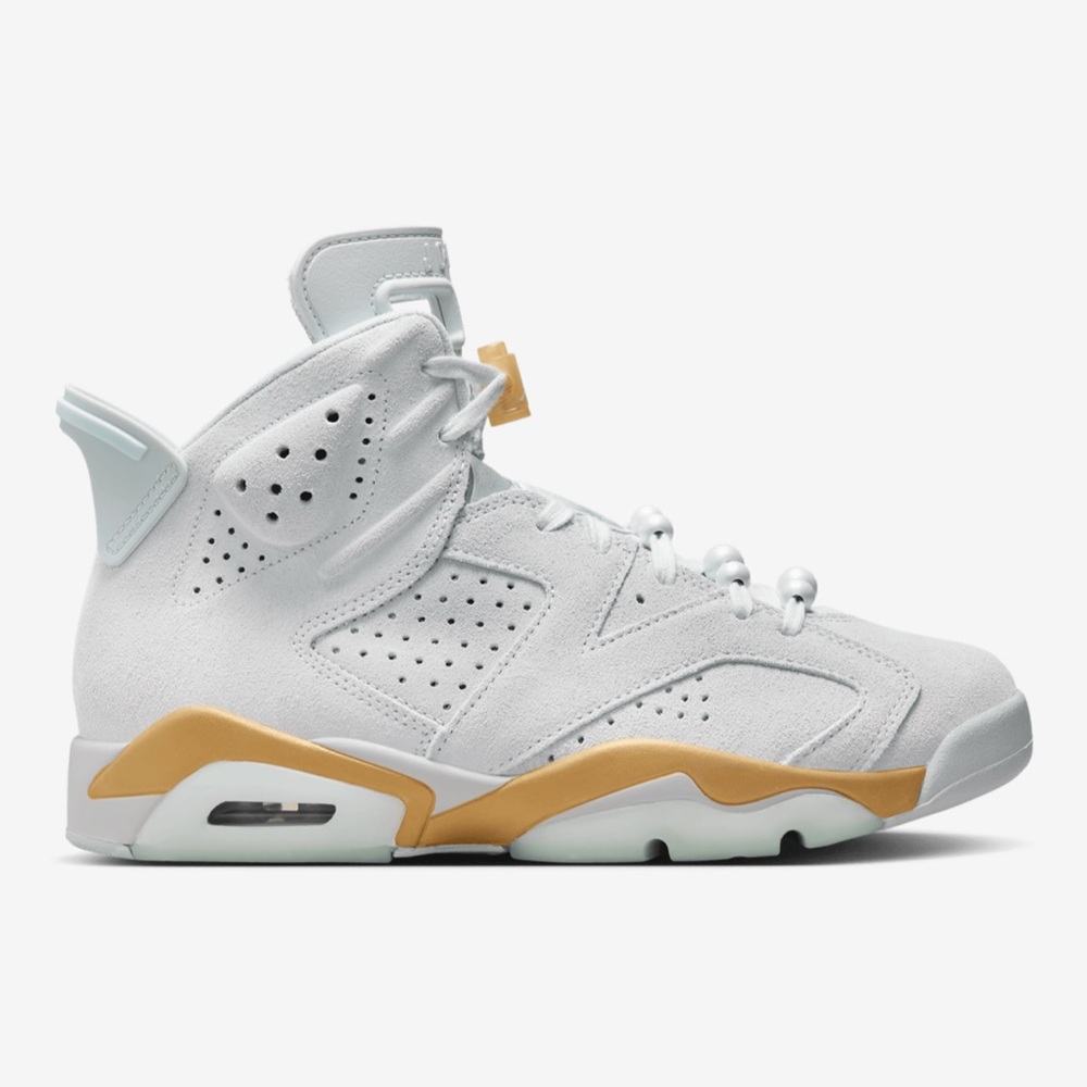 Nike Nike Air Jordan Retro 6 women's size 7